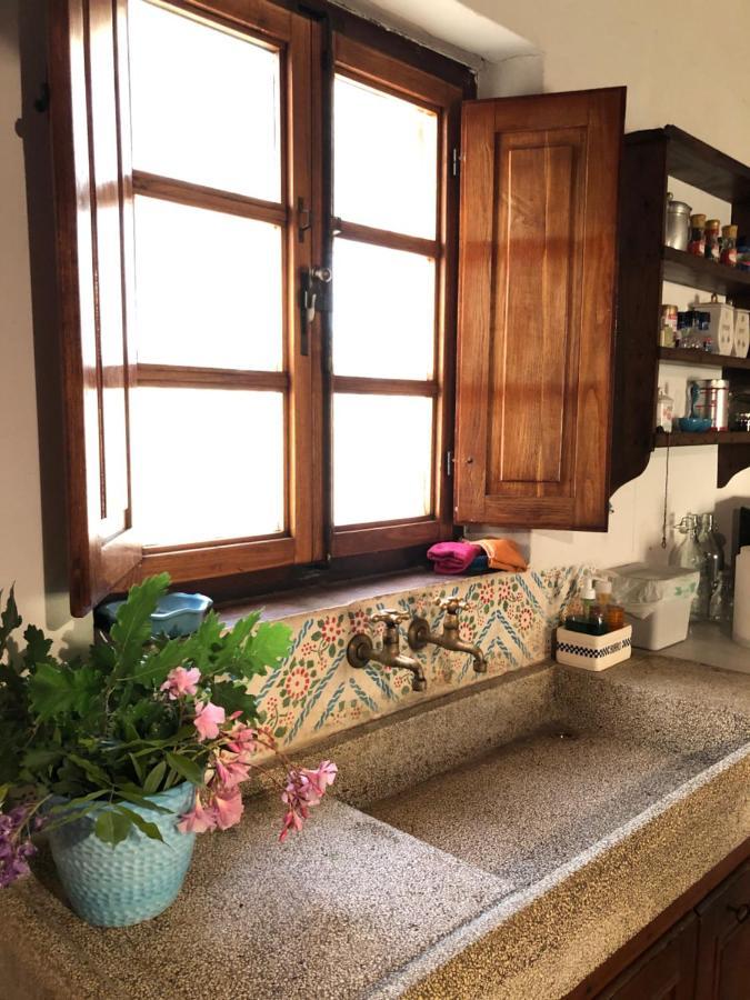 ラーリ La Casa Nel Boscoヴィラ エクステリア 写真