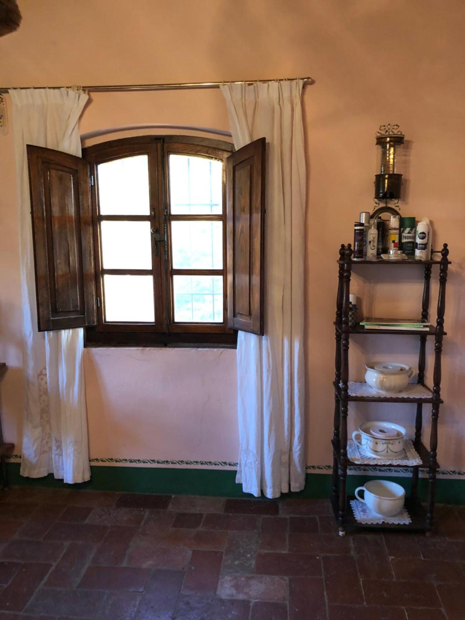 ラーリ La Casa Nel Boscoヴィラ エクステリア 写真